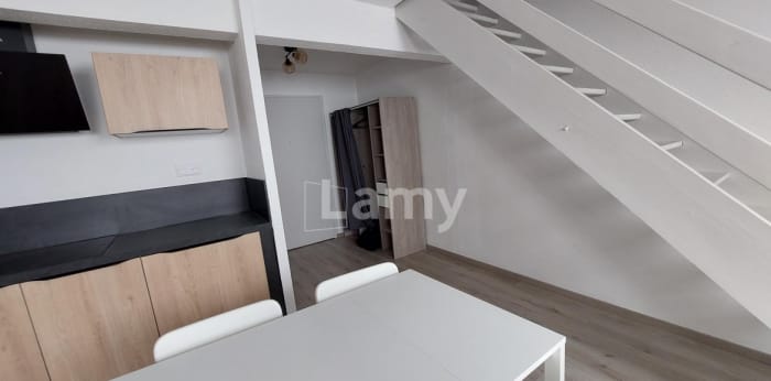 Image 10 sur 17 - Appartement  ·  Location · Besancon (25000) · 2 pièces · 37m²