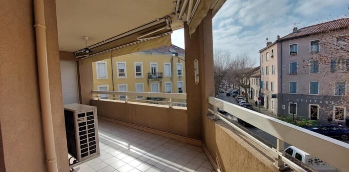 Image 6 sur 14 - Appartement  ·  Location · Ales (30100) · 3 pièces · 84m²