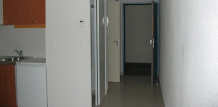 Image 1 sur 10 - Appartement  ·  Location · Avignon (84140) · 1 pièce · 25m²