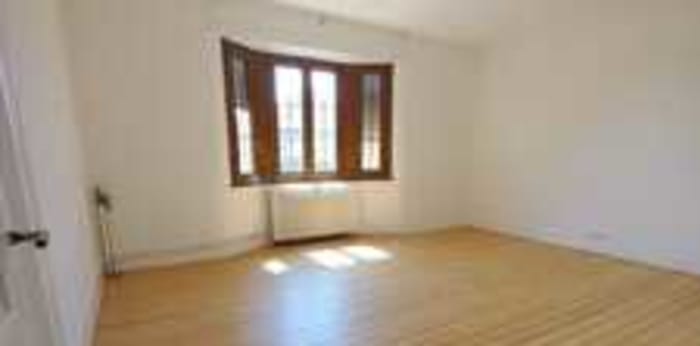 Image 2 sur 8 - Appartement  ·  Location · Strasbourg (67000) · 3 pièces · 98m²