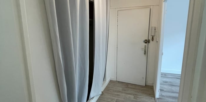 Image 5 sur 8 - Appartement  ·  Location · Clermont Ferrand (63100) · 2 pièces · 46m²