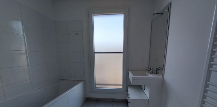 Image 4 sur 7 - Appartement  ·  Location · Reims (51100) · 3 pièces · 63m²