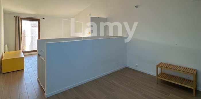 Image 8 sur 11 - Maison/villa  ·  Location · Rousset (13790) · 3 pièces · 114m²