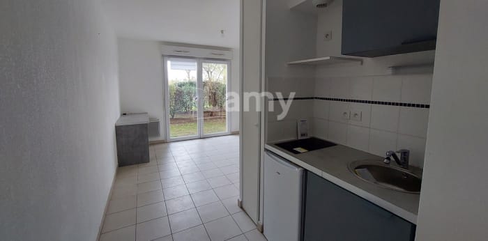 Image 3 sur 12 - Appartement  ·  Location · Rodilhan (30230) · 1 pièce · 20m²