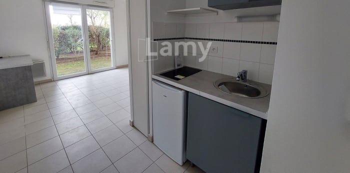 Image 4 sur 12 - Appartement  ·  Location · Rodilhan (30230) · 1 pièce · 20m²