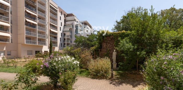 Image 9 sur 10 - Appartement  ·  Vente · Lyon 08 (69008) · 2 pièces · 54m²
