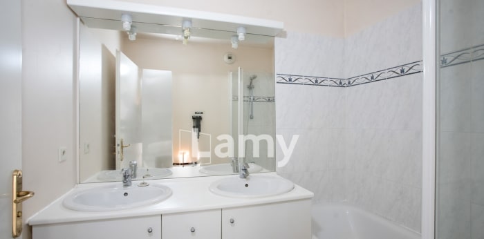 Image 7 sur 10 - Appartement  ·  Vente · Franconville La Garenne (95130) · 3 pièces · 63m²