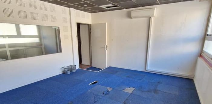 Image 12 sur 18 - Local  ·  Vente · Limoges (87000) · 12 pièces · 329m²