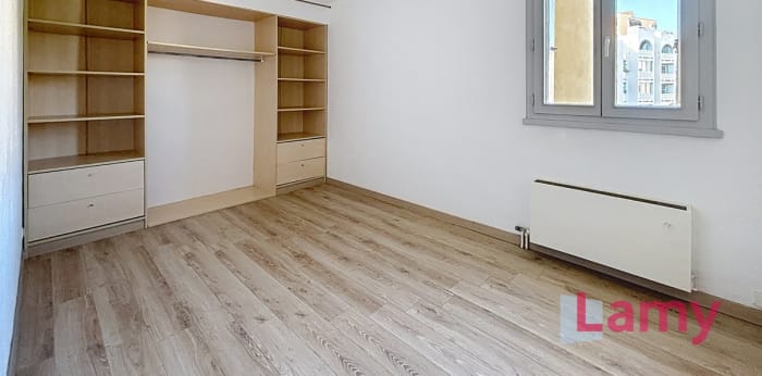 Image 9 sur 13 - Appartement  ·  Vente · Aix En Provence (13090) · 3 pièces · 75m²