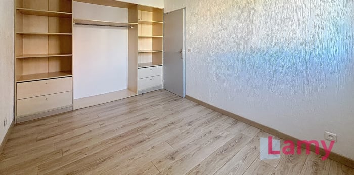 Image 10 sur 13 - Appartement  ·  Vente · Aix En Provence (13090) · 3 pièces · 75m²