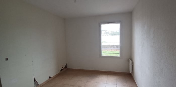 Image 4 sur 6 - Appartement  ·  Vente · Le Pontet (84130) · 3 pièces · 67m²