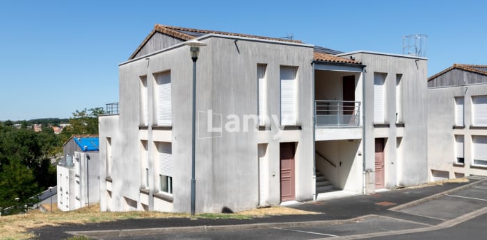 Image 10 sur 11 - Appartement  ·  Vente · Angouleme (16000) · 2 pièces · 51m²