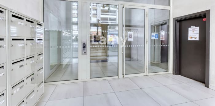 Image 12 sur 13 - Appartement  ·  Vente · Paris (75019) · 2 pièces · 40m²