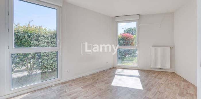 Image 8 sur 11 - Appartement  ·  Vente · Cenon (33150) · 3 pièces · 66m²