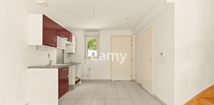 Image 5 sur 12 - Maison/villa  ·  Vente · St Priest (69800) · 3 pièces · 61m²