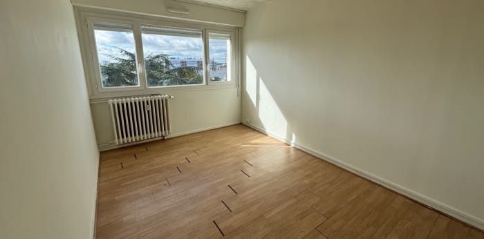 Image 8 sur 10 - Appartement  ·  Vente · Angers (49000) · 5 pièces · 85m²