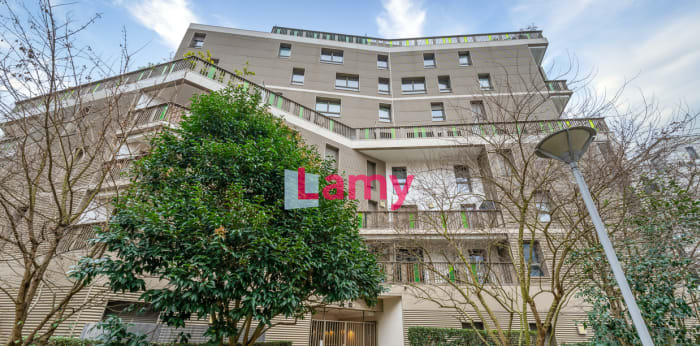 Image 2 sur 10 - Appartement  ·  Vente · Nanterre (92000) · 3 pièces · 72m²