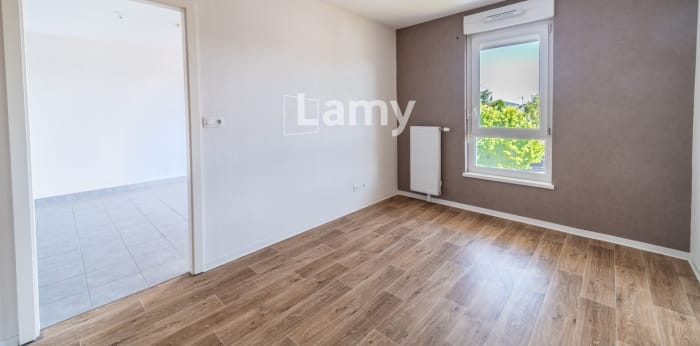 Image 6 sur 9 - Appartement  ·  Vente · Kembs (68680) · 2 pièces · 49m²