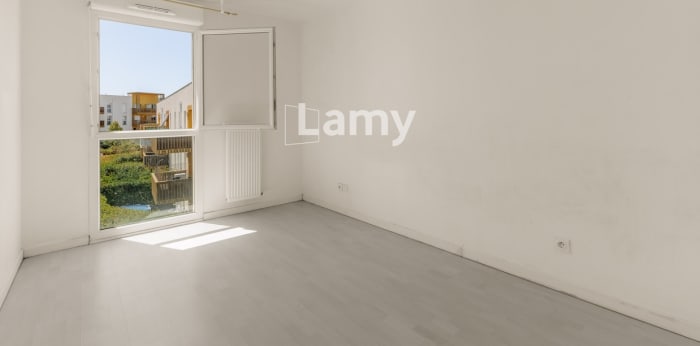 Image 5 sur 12 - Appartement  ·  Vente · St Priest (69800) · 3 pièces · 59m²