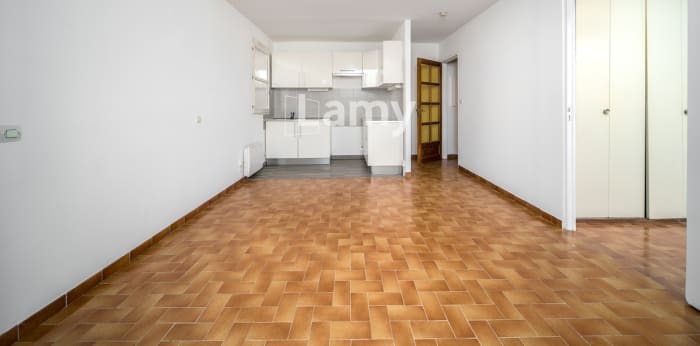 Image 2 sur 8 - Appartement  ·  Vente · Digne Les Bains (04000) · 2 pièces · 32m²