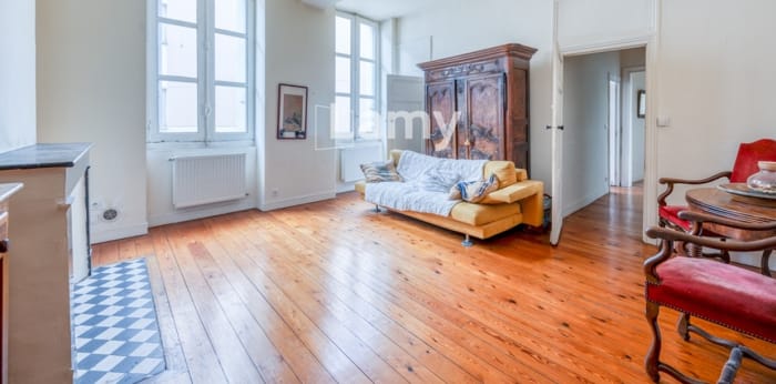 Image 2 sur 15 - Appartement  ·  Vente · Bordeaux (33000) · 5 pièces · 100m²