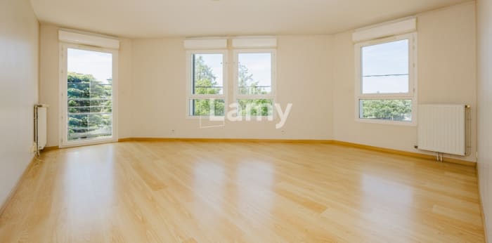 Image 1 sur 8 - Appartement  ·  Vente · Rennes (35700) · 3 pièces · 61m²