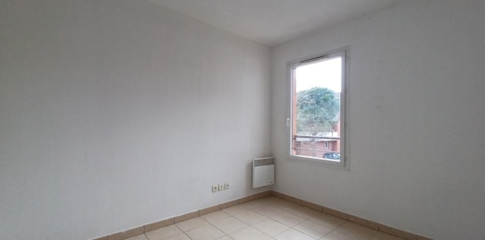 Image 3 sur 5 - Appartement  ·  Vente · Le Pontet (84130) · 3 pièces · 64m²