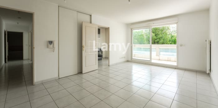Image 10 sur 14 - Appartement  ·  Vente · Marseille 09 (13009) · 3 pièces · 65m²