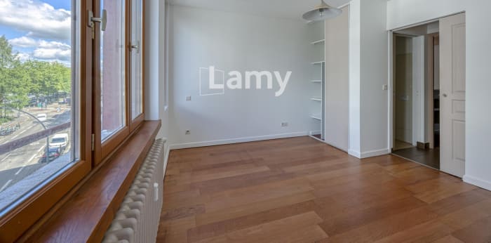 Image 9 sur 15 - Appartement  ·  Vente · Annecy (74000) · 5 pièces · 141m²