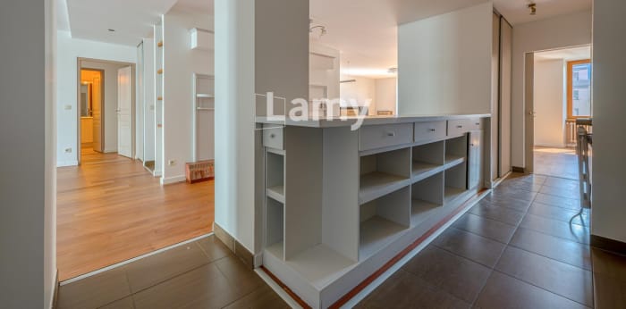 Image 6 sur 15 - Appartement  ·  Vente · Annecy (74000) · 5 pièces · 141m²