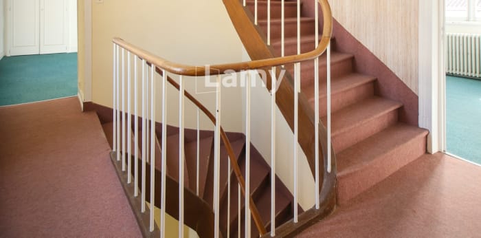 Image 8 sur 14 - Maison/villa  ·  Vente · La Roche Sur Yon (85000) · 10 pièces · 520m²
