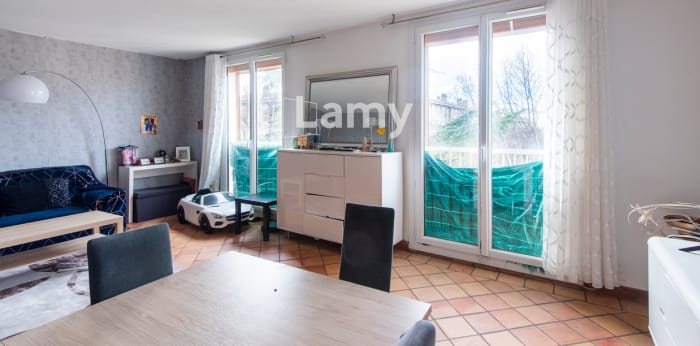 Image 4 sur 11 - Appartement  ·  Vente · Salon De Provence (13300) · 3 pièces · 69m²