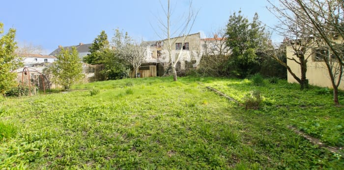 Image 11 sur 15 - Local  ·  Vente · La Roche Sur Yon (85000) · 10 pièces · 250m²