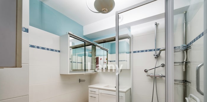 Image 7 sur 12 - Appartement  ·  Vente · Angouleme (16000) · 5 pièces · 115m²