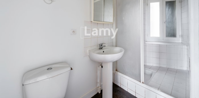 Image 5 sur 13 - Immeuble  ·  Vente · Angouleme (16000) · 86m²