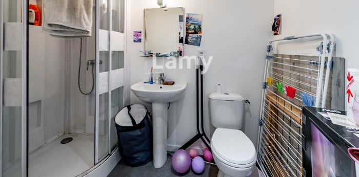 Image 9 sur 13 - Immeuble  ·  Vente · Angouleme (16000) · 86m²