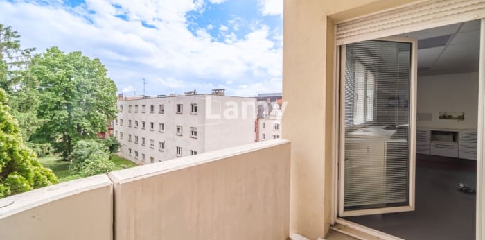 Image 9 sur 10 - Immeuble  ·  Vente · St Louis (68300) · 416m²