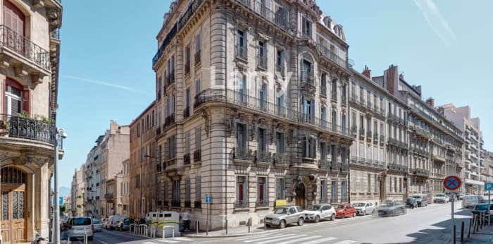 Image 17 sur 17 - Appartement  ·  Vente · Marseille (13008) · 7 pièces · 260m²