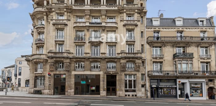 Image 1 sur 10 - Local  ·  Vente · Rouen (76000) · 1 pièce · 20m²