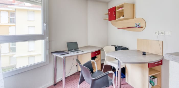 Image 2 sur 4 - Appartement  ·  Vente · Clermont Ferrand (63000) · 1 pièce · 18m²