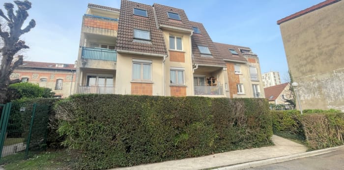 Image 1 sur 8 - Appartement  ·  Vente · Epinay Sur Seine (93800) · 4 pièces · 84m²