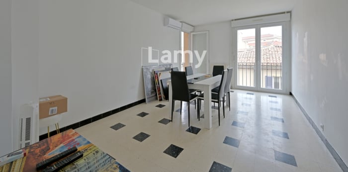 Image 1 sur 13 - Appartement  ·  Vente · Nimes (30000) · 4 pièces · 77m²