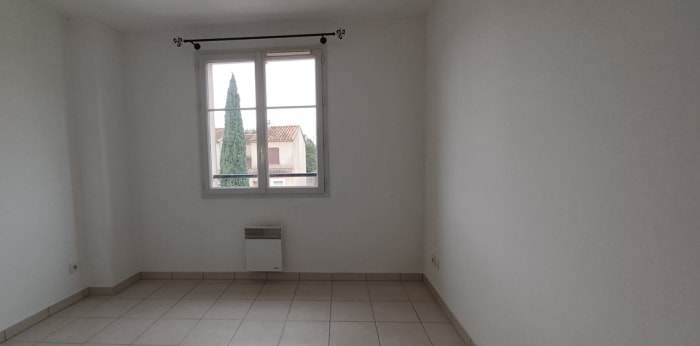 Image 4 sur 6 - Maison/villa  ·  Vente · Le Pontet (84130) · 3 pièces · 65m²