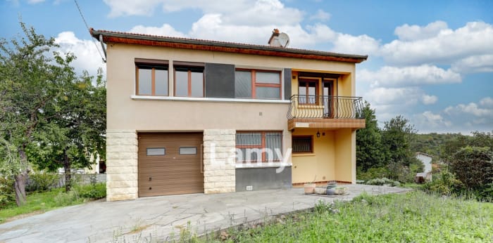 Image 1 sur 11 - Maison/villa  ·  Vente · Blanzat (63112) · 5 pièces · 108m²