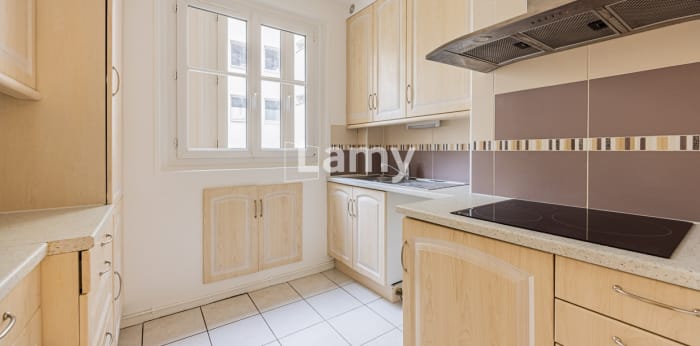 Image 7 sur 11 - Appartement  ·  Vente · Paris (75015) · 2 pièces · 38m²