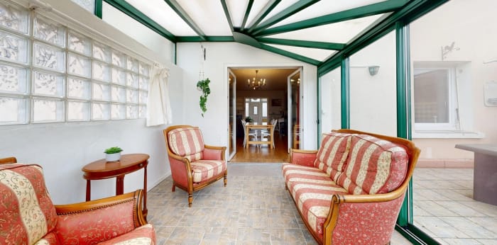 Image 2 sur 11 - Maison/villa  ·  Vente · Vesoul (70000) · 6 pièces · 155m²