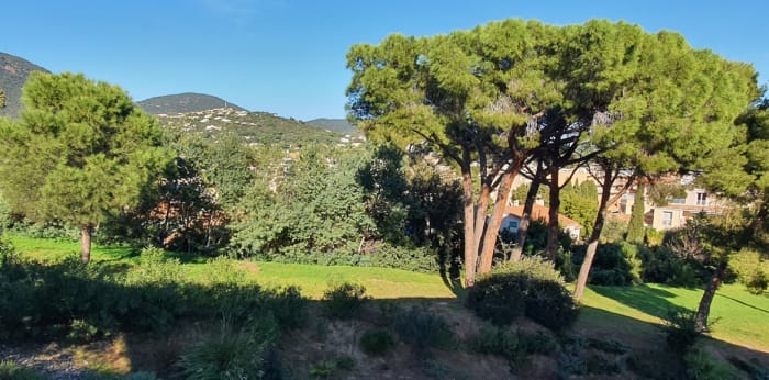 Image 4 sur 16 - Appartement  ·  Vente · Cavalaire Sur Mer (83240) · 3 pièces · 72m²