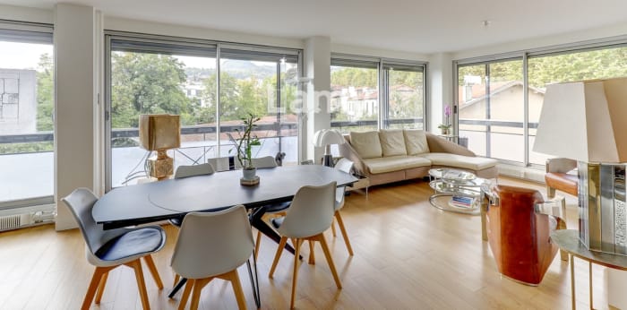 Image 6 sur 12 - Appartement  ·  Vente · Chamalieres (63400) · 3 pièces · 85m²