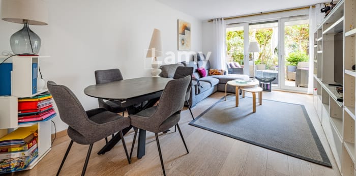 Image 2 sur 11 - Appartement  ·  Vente · Issy Les Moulineaux (92130) · 3 pièces · 77m²