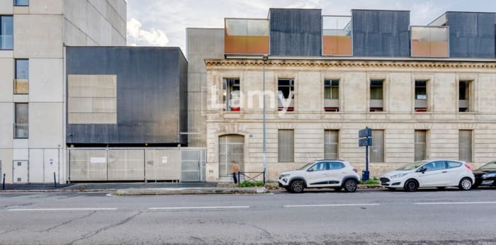 Image 1 sur 20 - Appartement  ·  Vente · Bordeaux (33000) · 4 pièces · 80m²